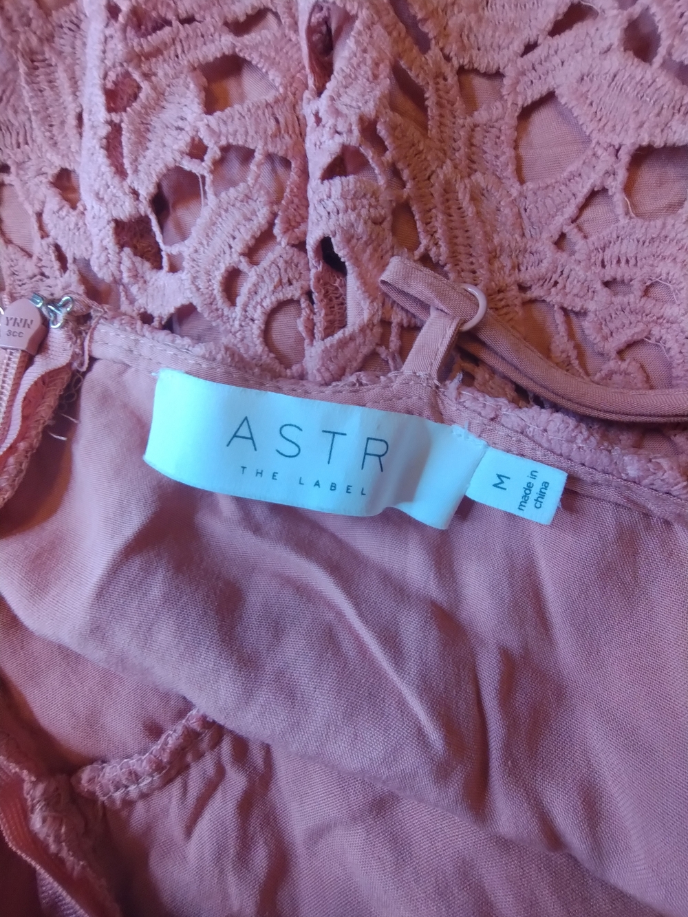 Astr Blush Lace V-Neck Midi Dress - Picture 4 of 6